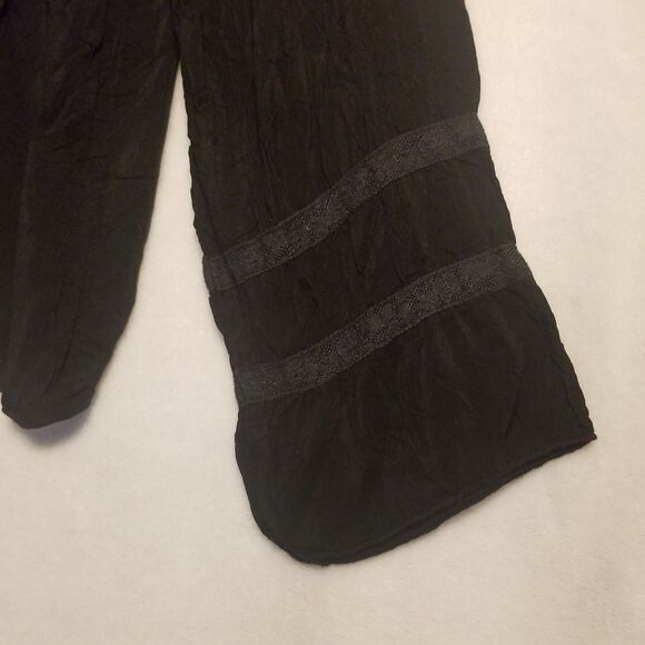 J.Jill L Top Lightweight Black Rayon Crinkle Lace Inset Witchy Whimsigoth Gothic - Picture 2 of 8